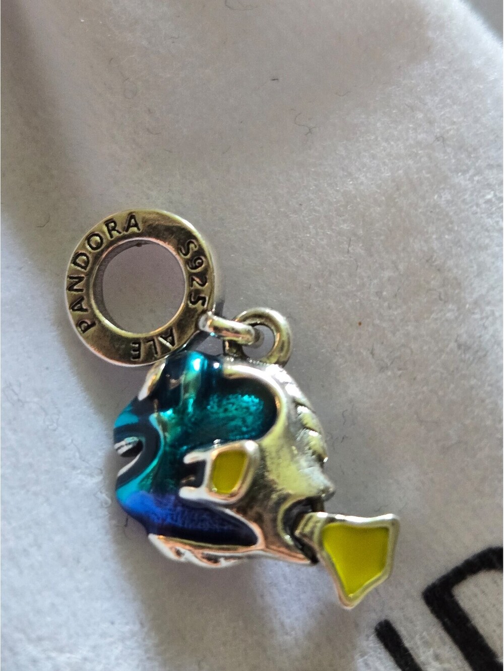 Finding nemo dory pandora charm